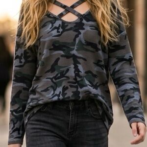 Women's Multicolored Camouflage V-Neck Thermal Knit Long Sleeve Pullover Shirt